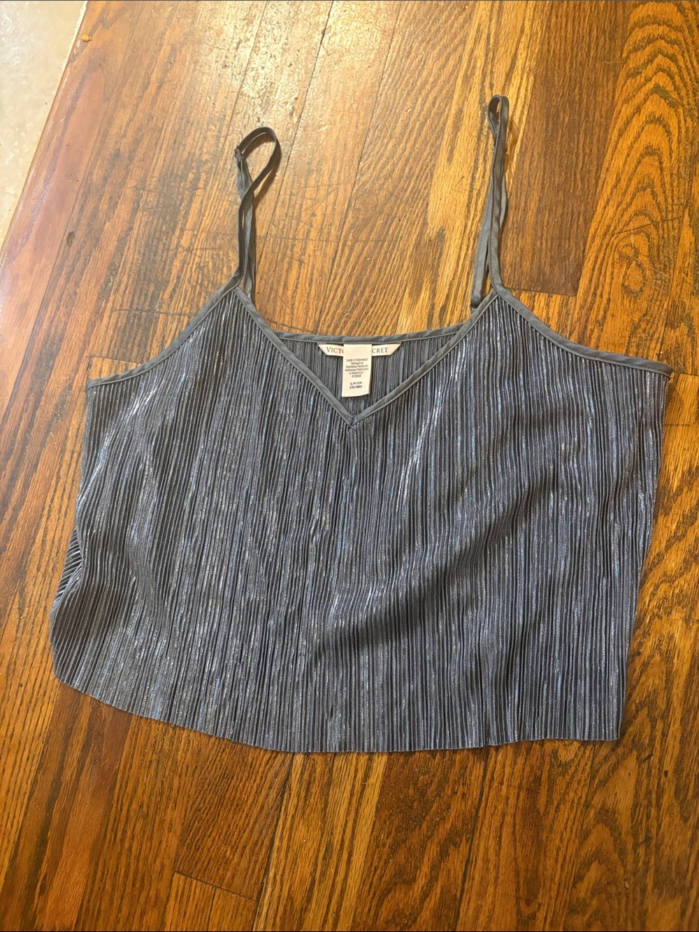 🎉Like New! Victoria's Secret Gray Shimmer V-Neck Camisole!